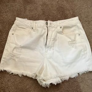 American Eagle white shorts